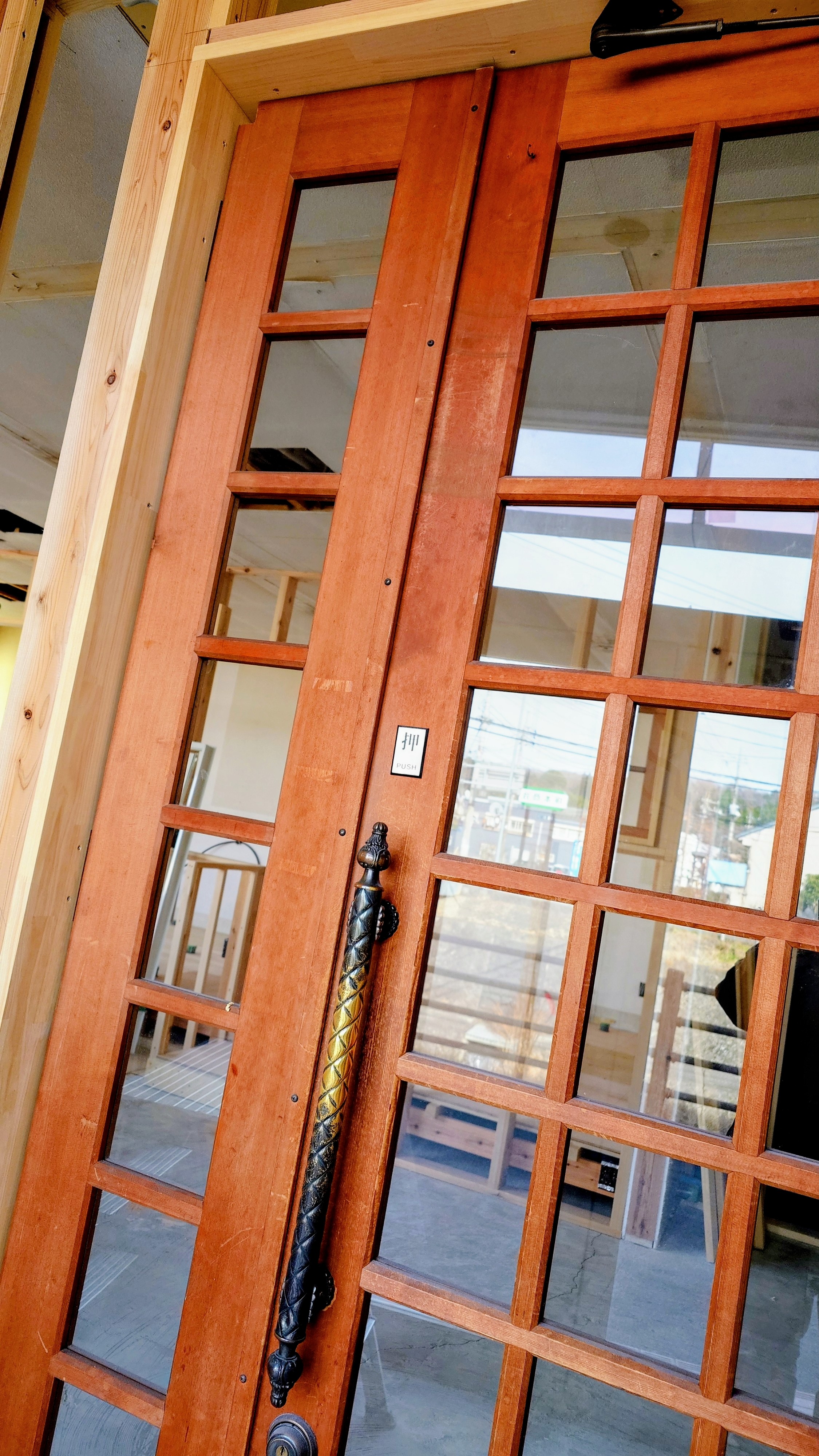 エントランス2枚目の扉